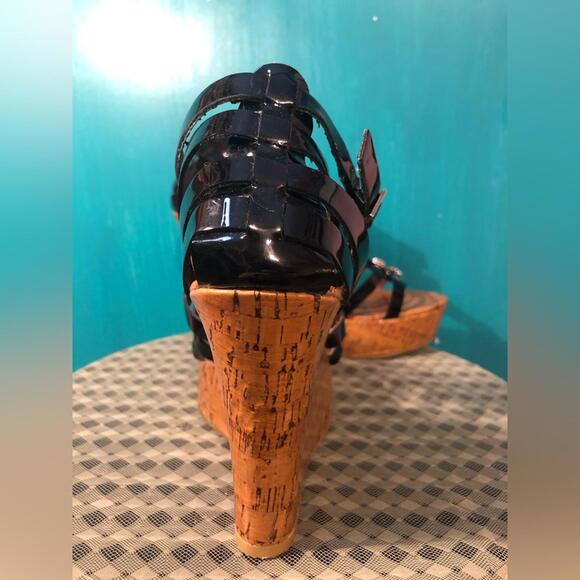 8.5 Steve Madden Black Gladiator Metal Loop Wedge Heels - Picture 5 of 9